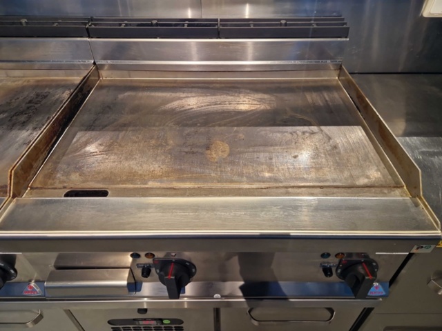 1151015-1 Berto's roasting table, 80 x 71cm