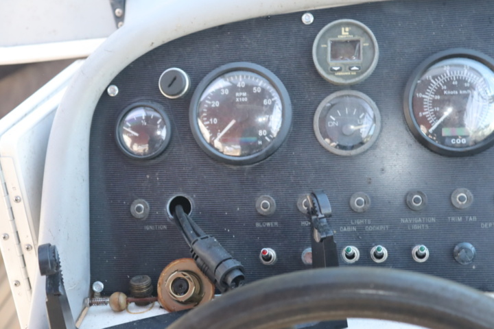 1188296-31 Searay Express Cruiser 250EC, 1994