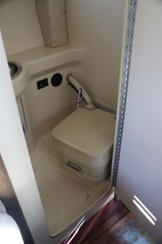 1188296-47 Searay Express Cruiser 250EC, 1994