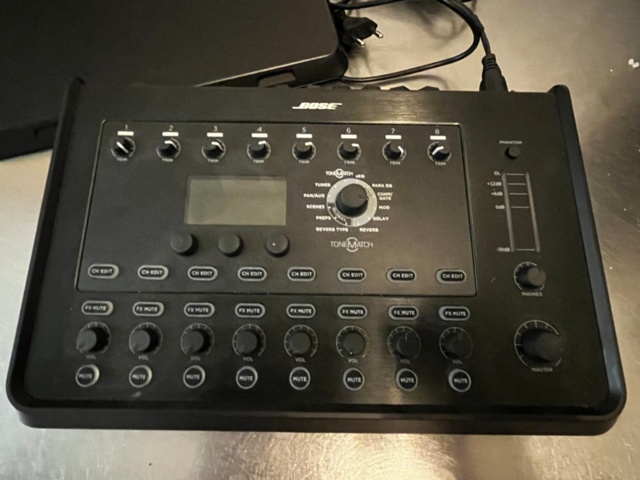 1145158-4 Audio mixer, Bose T8S ToneMatch Mixer