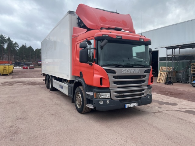 1069769-2 Scania P400 6x2 12.7 Automatic, 400hp, 2013