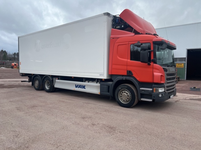 1069769-3 Scania P400 6x2 12.7 Automatic, 400hp, 2013