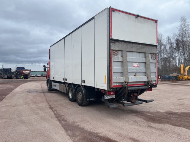 1069769-6 Scania P400 6x2 12.7 Automatic, 400hp, 2013