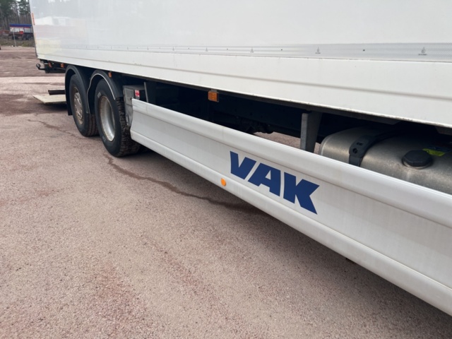 1069769-25 Scania P400 6x2 12.7 Automatic, 400hp, 2013