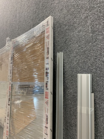 1188545-3 Elfa sliding doors 1800x2300