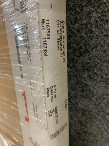 1188545-7 Elfa sliding doors 1800x2300