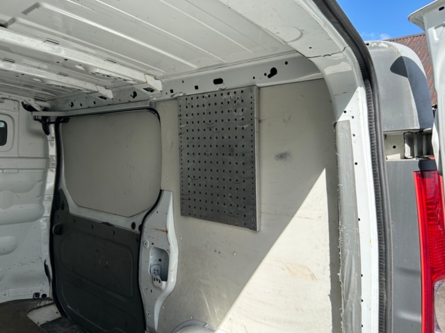 1144237-24 Nissan Primastar 2.0 dCi Manual, 114hp, 2010