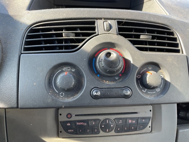 999290-96 Renault Kangoo Express 1.5 dCi Manual/Diesel 86hp, 2010