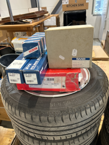 1137459-76 Saab 900 Turbo Convertible - 1988