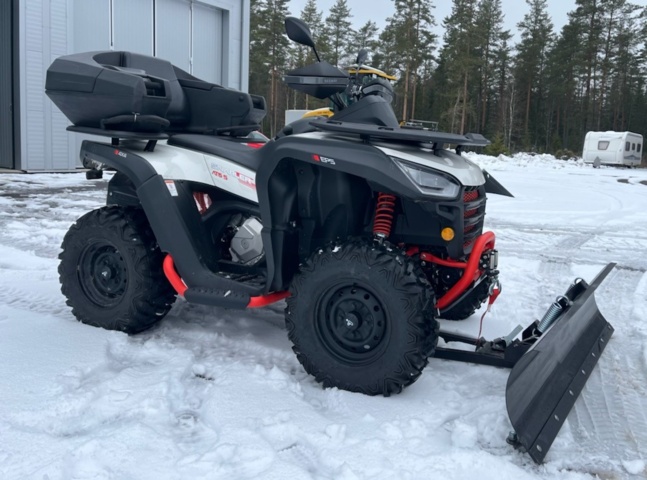 1189112-2 ATV Segway 600 Snarler 4x4 AT6S 2022 (172km)