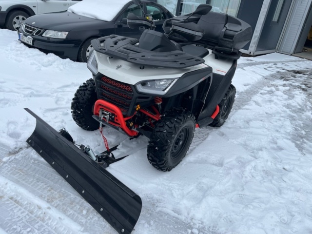 1189112-4 ATV Segway 600 Snarler 4x4 AT6S 2022 (172km)