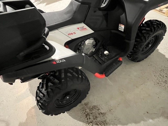 1189112-6 ATV Segway 600 Snarler 4x4 AT6S 2022 (172km)
