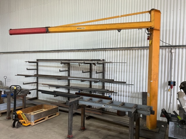 1121309-14 Column slewing crane Demag 500kg