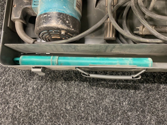 1189589-4 Car machine Makita HM1200