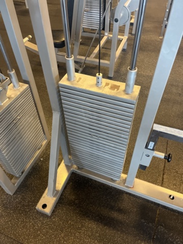 1146889-5 Seated lat pull-up machine