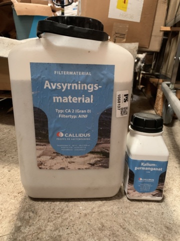 1068137-1 Avsyrningsfilter och kaliumpermanganat
