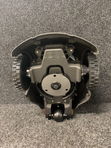 1189677-12 Robotic lawnmower Husqvarna Automower 105