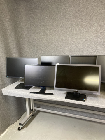 1055174-2 Lot of Computer Monitors/Monitor Dell, Benq, Samsung