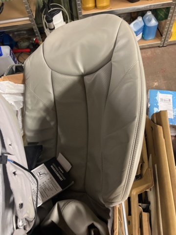 1177498-76 Warehouse with car parts and accessories 9 sections shelf