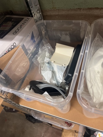 1177498-9 Warehouse with car parts and accessories 9 sections shelf