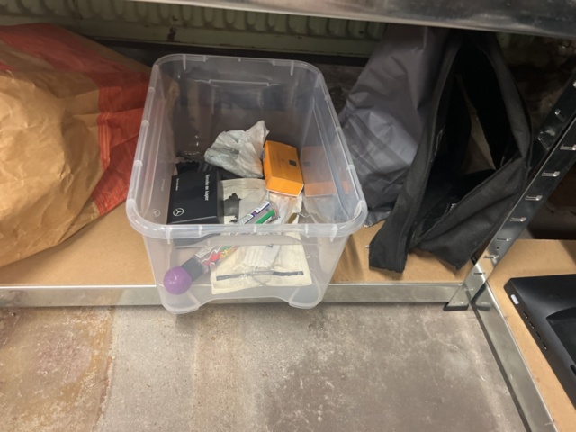 1177498-15 Warehouse with car parts and accessories 9 sections shelf