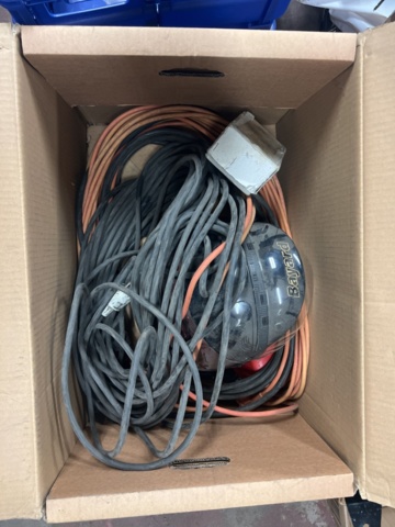 1177498-17 Warehouse with car parts and accessories 9 sections shelf