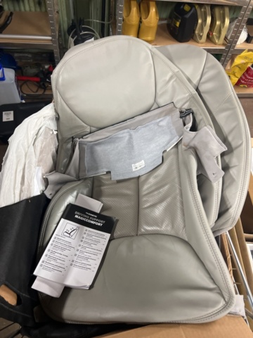 1177498-79 Warehouse with car parts and accessories 9 sections shelf