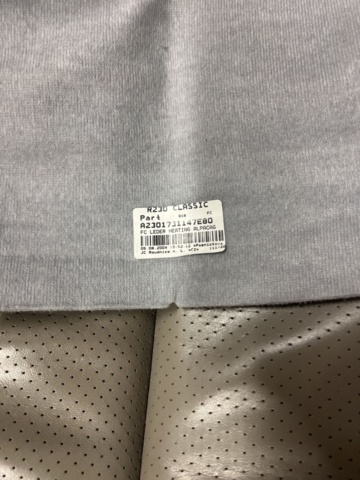 1177498-38 Warehouse with car parts and accessories 9 sections shelf