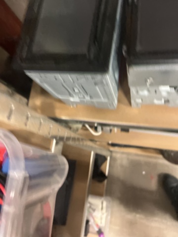 1177498-41 Warehouse with car parts and accessories 9 sections shelf