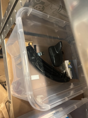 1177498-42 Warehouse with car parts and accessories 9 sections shelf