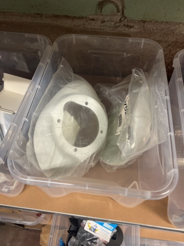 1177498-44 Warehouse with car parts and accessories 9 sections shelf