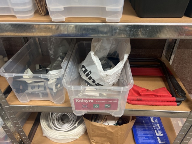 1177498-46 Warehouse with car parts and accessories 9 sections shelf