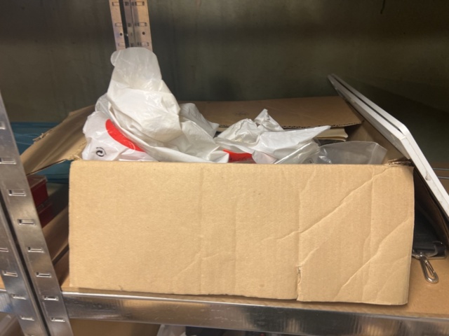 1177498-54 Warehouse with car parts and accessories 9 sections shelf