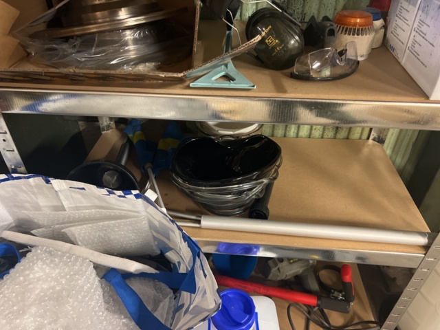 1177498-59 Warehouse with car parts and accessories 9 sections shelf