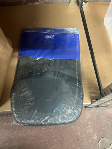 1177498-60 Warehouse with car parts and accessories 9 sections shelf