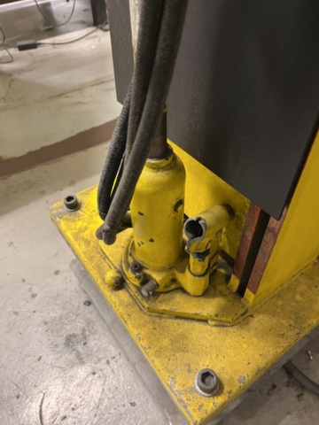 1190069-34 Press/Spot welder TECNA 8208 With water cooling