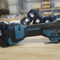 1030739-2 Multi-tool with battery, Makita DTM52