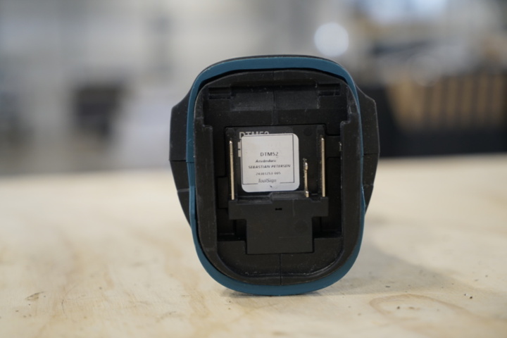 1030742-5 Multi-tool with battery, Makita DTM52