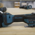1030742-2 Multi-tool with battery, Makita DTM52