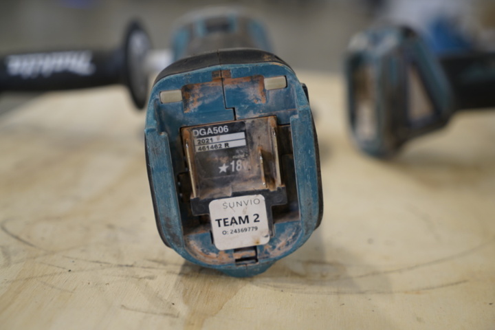 1030752-5 Angle grinder with battery, Makita DGA506