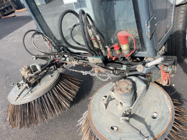 1177511-10 Sweeper - Hako Citymaster 1200 - 2006