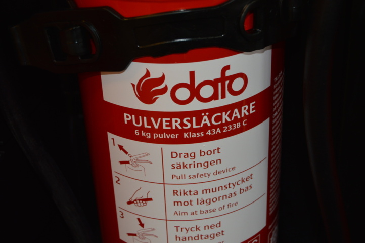 1140382-5 First aid trolley with 2 fire extinguishers