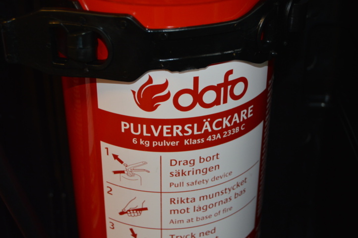 1140382-6 First aid trolley with 2 fire extinguishers