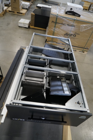 1031021-8 2 Loyds smartfloor for VW Transporter