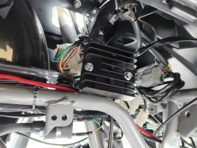 1129163-28 ATV Viarelli Hunter 200R -2022