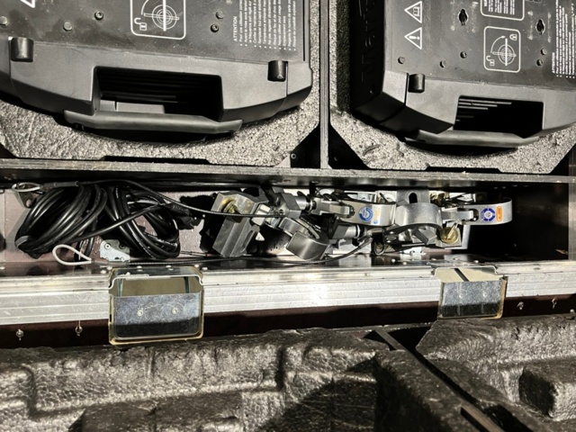 1182280-5 Martin Mac 250 Wash incl. case 2 pcs