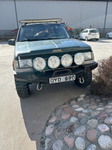 1162097-2 Jeep Grand Cherokee 5.2 V8 4WD Automatic, 215hp, 1994