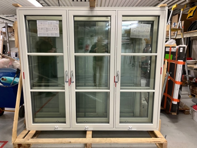 1186080-2 Window W 2050 H 1760 3 pcs