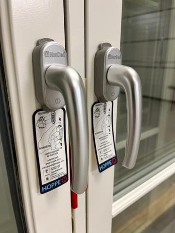 1186080-3 Window W 2050 H 1760 3 pcs