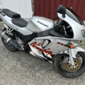 1078812-17 Kawasaki ZX 600 F 1997